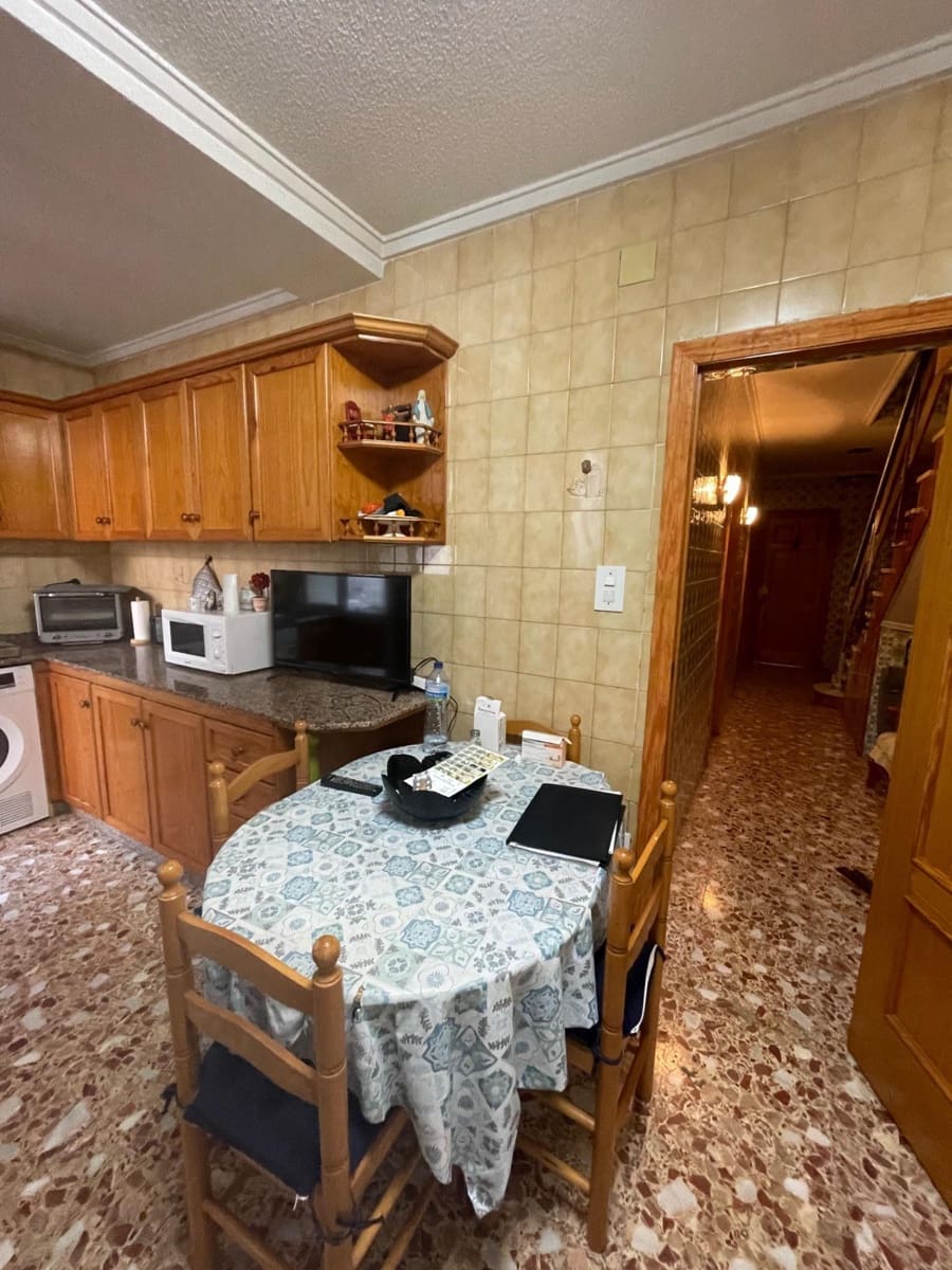 4 soveværelse Rækkehus til salg i Elche / Elx - € 189.999 (Ref: 9159606)