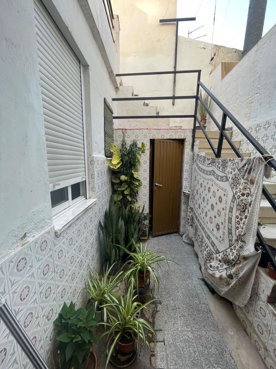 4 soveværelse Rækkehus til salg i Elche / Elx - € 189.999 (Ref: 9159606)