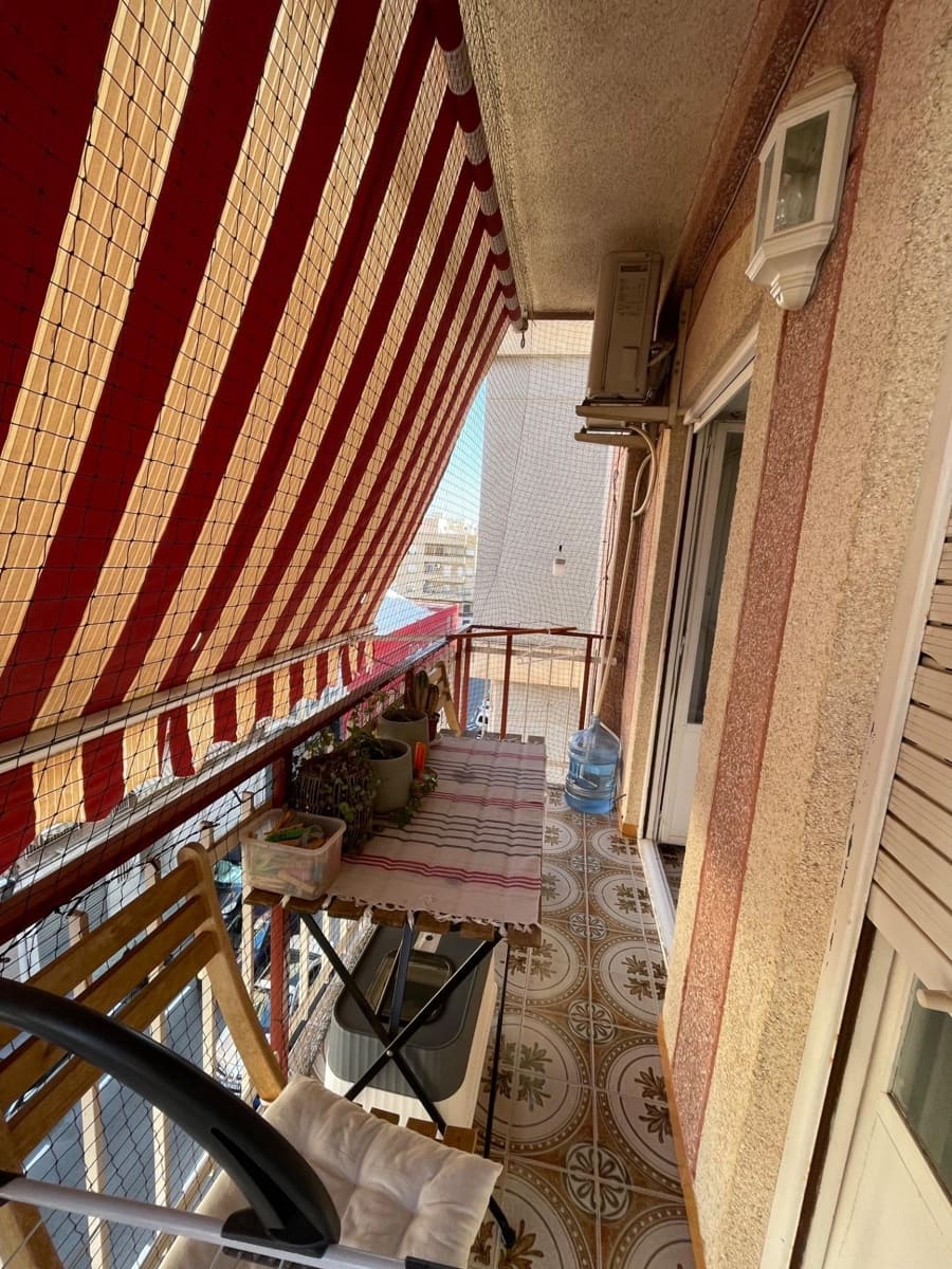 4 soverom Leilighet til salgs i Elche / Elx - € 95 000 (Ref: 9169658)