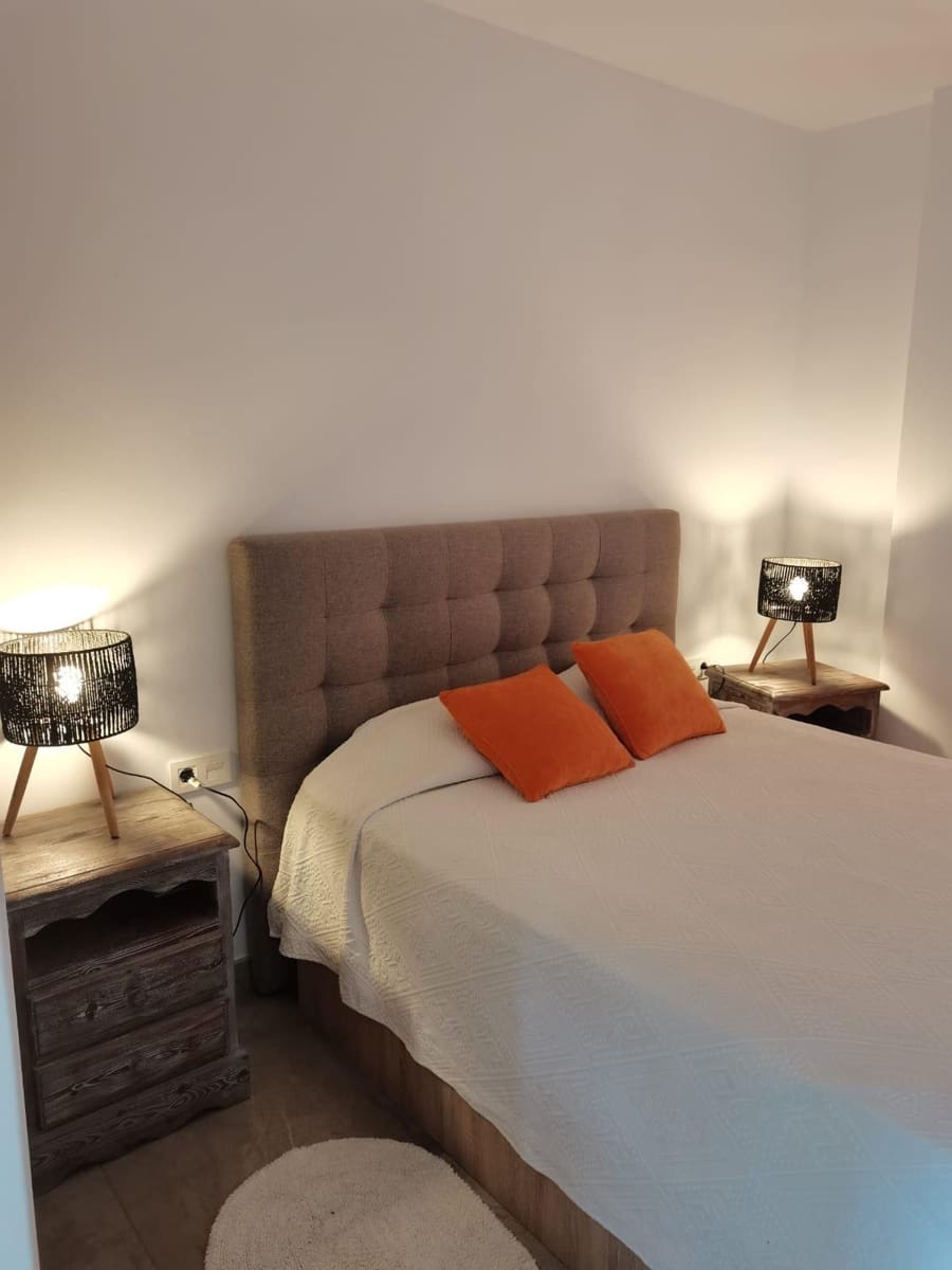 3 soveværelse Lejlighed til salg i Alicante by med swimmingpool - € 299.000 (Ref: 9198527)