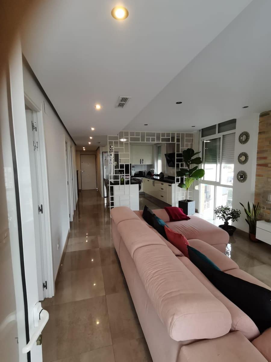 3 soveværelse Lejlighed til salg i Alicante by med swimmingpool - € 299.000 (Ref: 9198527)