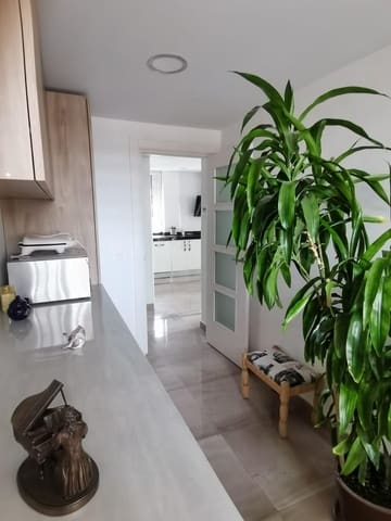 3 soveværelse Lejlighed til salg i Vistahermosa, Alicante by med swimmingpool - € 299.000 (Ref: 9198527)