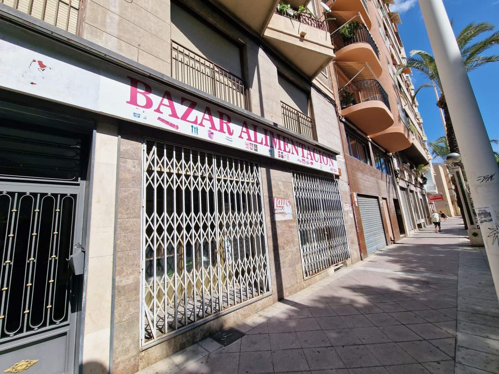 Commercial for rent in Elche / Elx - € 1,200 (Ref: 9208440)