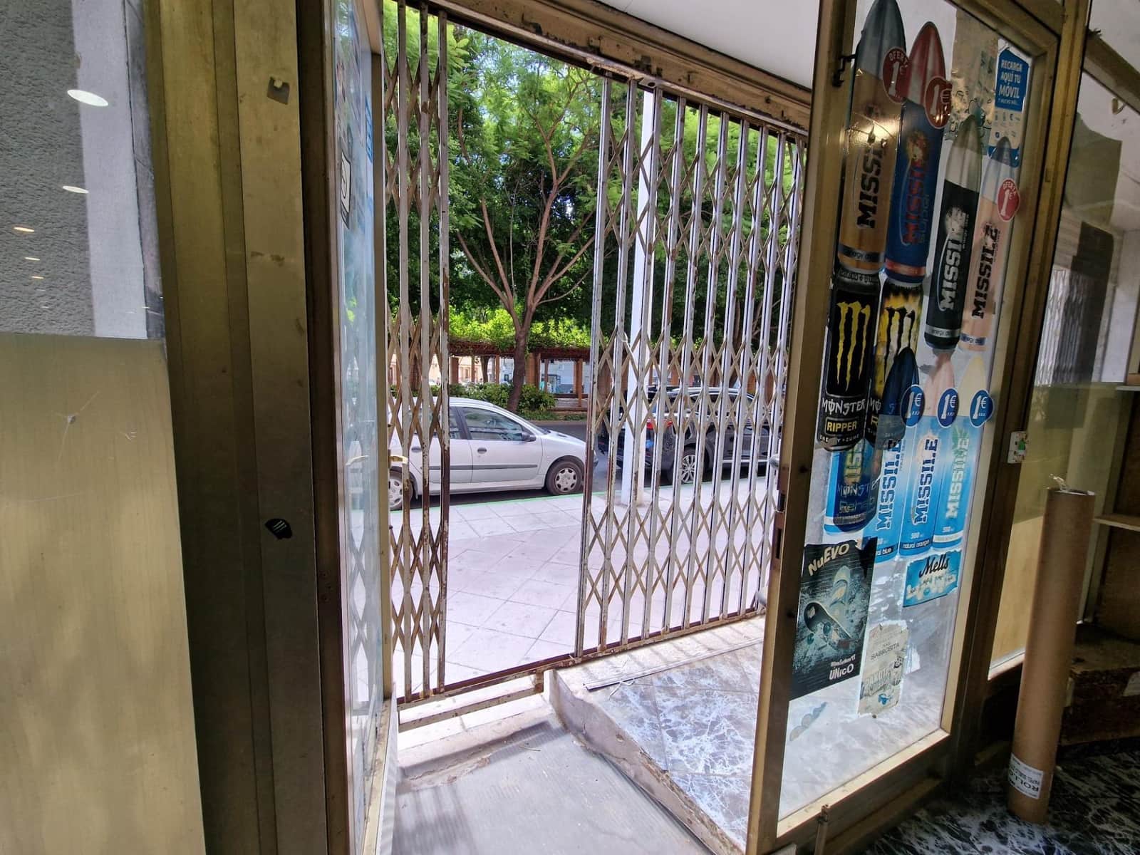 Commercial for rent in Elche / Elx - € 1,200 (Ref: 9208440)