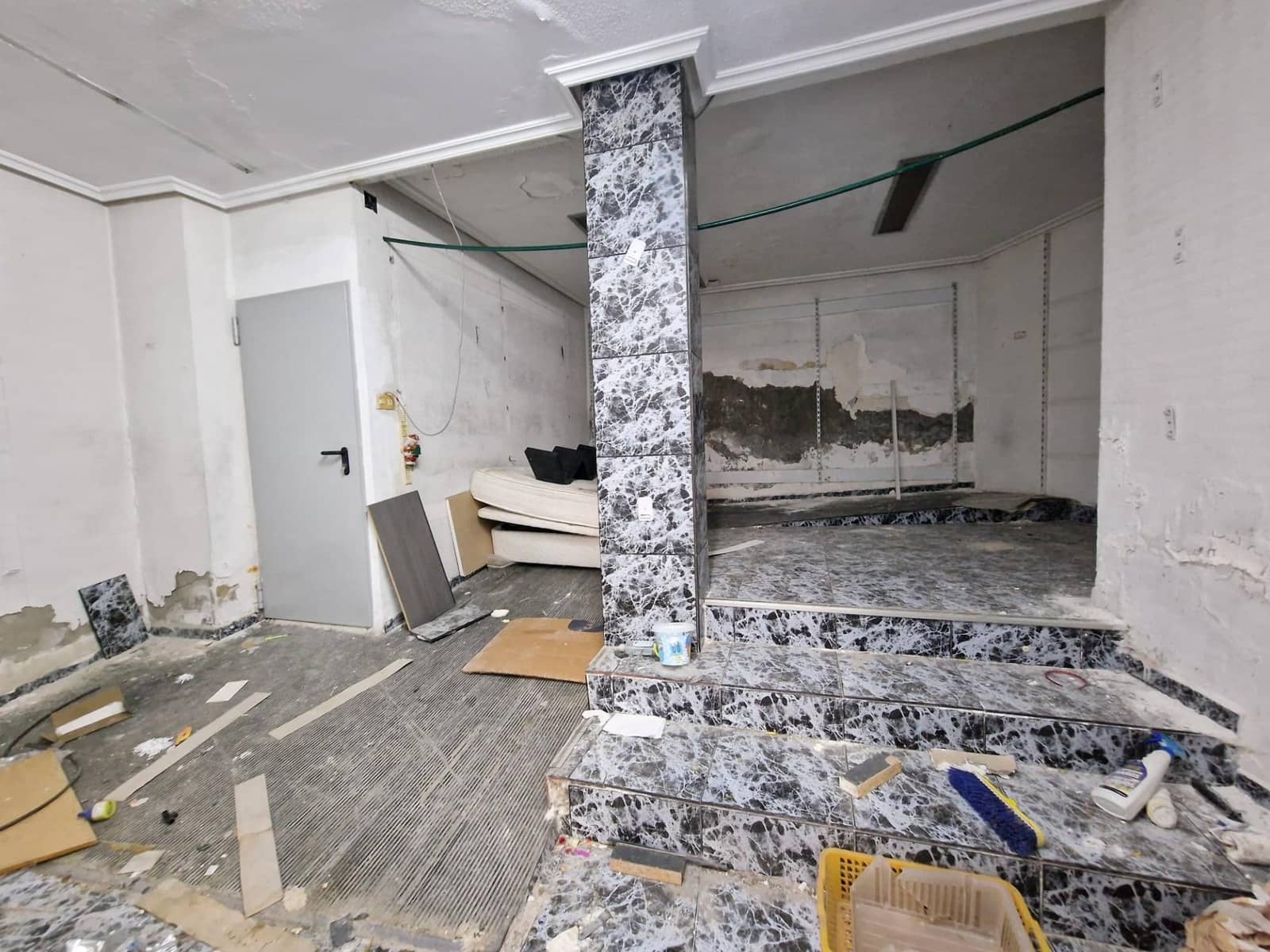 Commercial for rent in Elche / Elx - € 1,200 (Ref: 9208440)