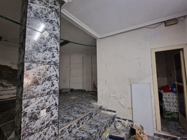 Commercial for rent in Elche / Elx - € 1,200 (Ref: 9208440)