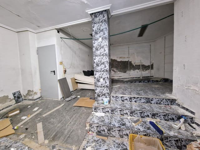 Commercial for rent in Elche / Elx - € 1,200 (Ref: 9208440)