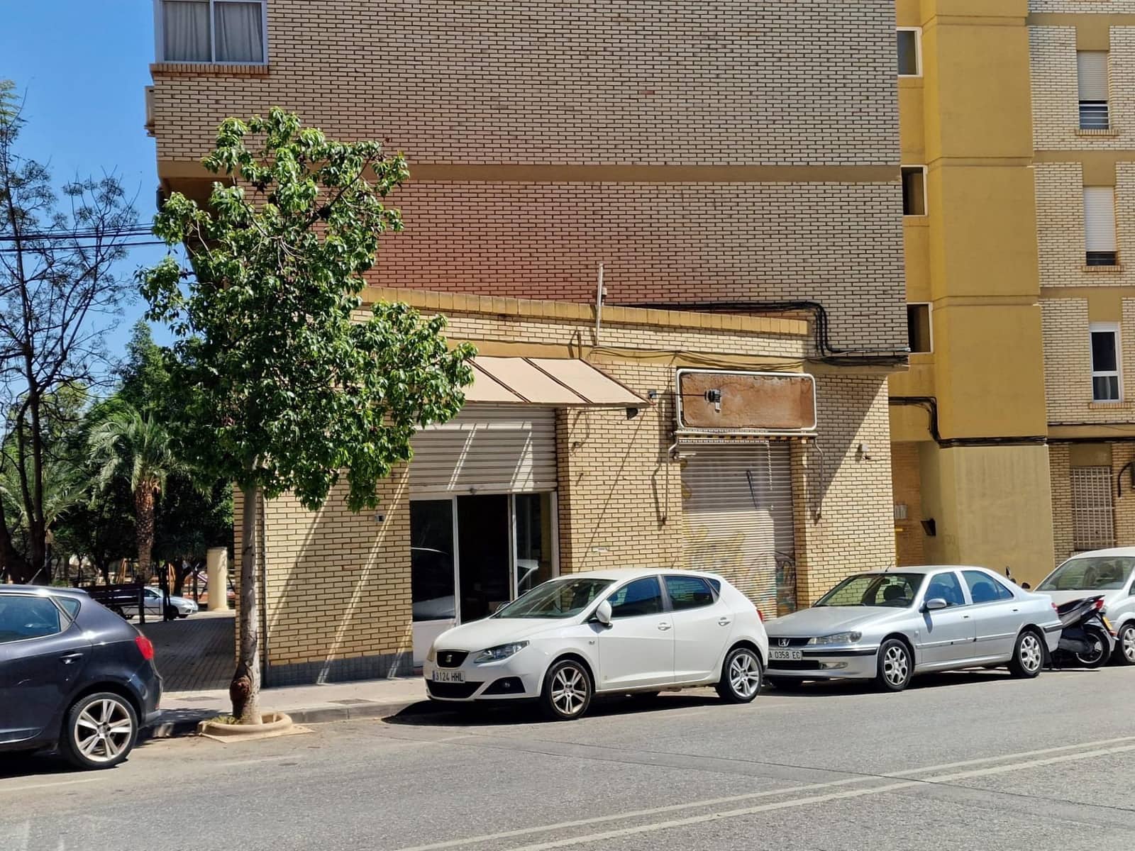 Commercieel te koop in Elche / Elx - € 46.500 (Ref: 9228705)