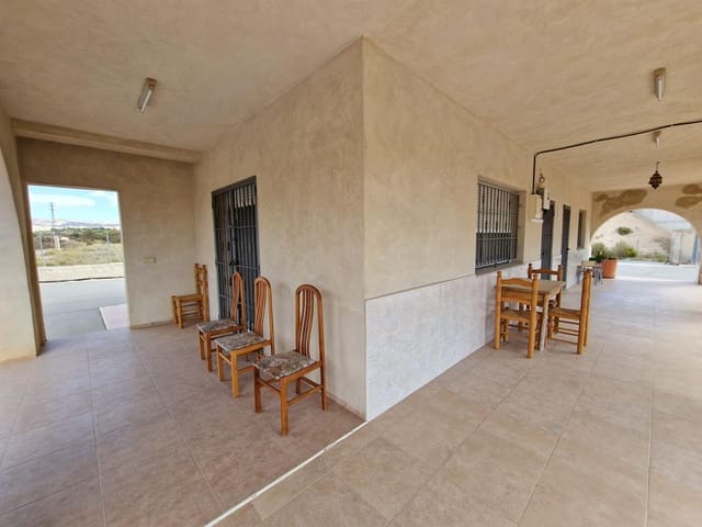 3 makuuhuone Huvila myytävänä paikassa Crevillente / Crevillent - 305 000 € (Ref: 9240208)