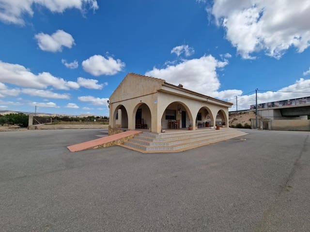 3 makuuhuone Huvila myytävänä paikassa Crevillente / Crevillent - 305 000 € (Ref: 9240208)