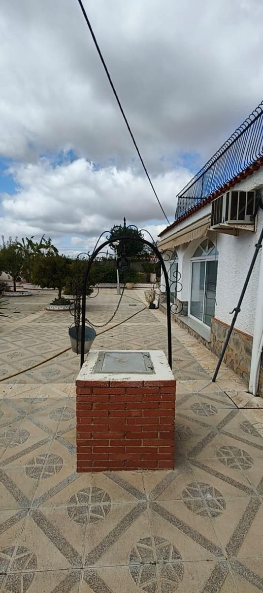 4 Zimmer Villa zu verkaufen in La Hoya mit Pool - 480.000 € (Ref: 9252217)