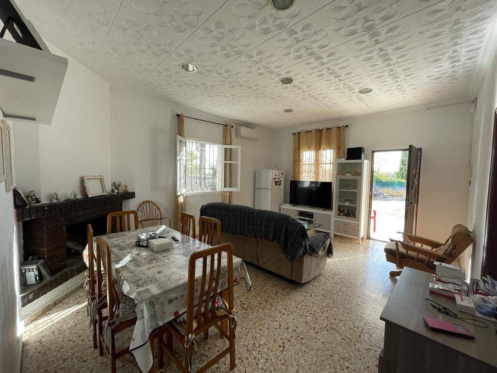 4 bedroom Villa for sale in Crevillente / Crevillent with pool - € 268,000 (Ref: 9269927)