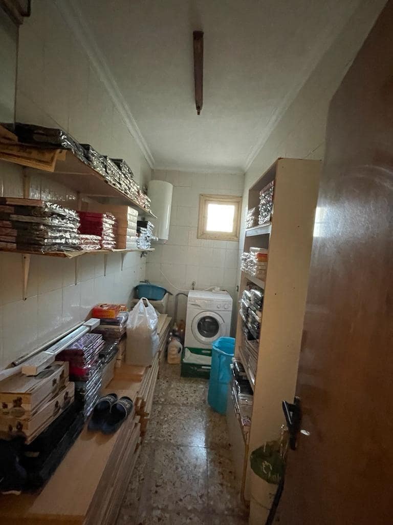 4 bedroom Villa for sale in Crevillente / Crevillent with pool - € 268,000 (Ref: 9269927)