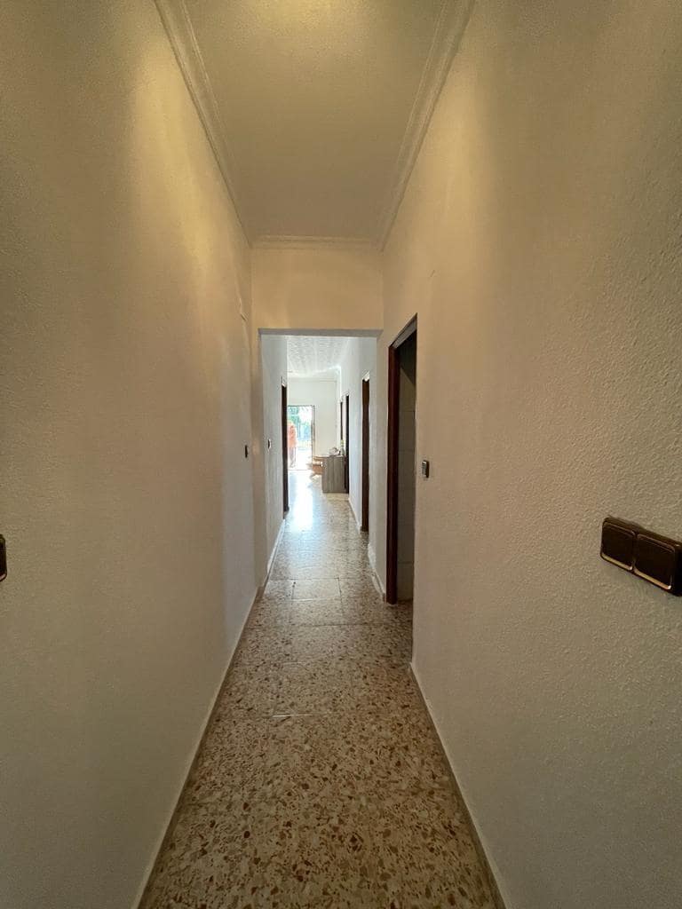 4 bedroom Villa for sale in Crevillente / Crevillent with pool - € 268,000 (Ref: 9269927)