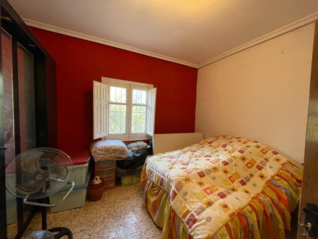 4 bedroom Villa for sale in Crevillente / Crevillent with pool - € 268,000 (Ref: 9269927)