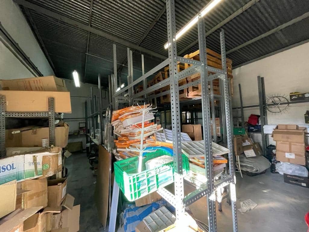 4 bedroom Villa for sale in Crevillente / Crevillent with pool - € 268,000 (Ref: 9269927)