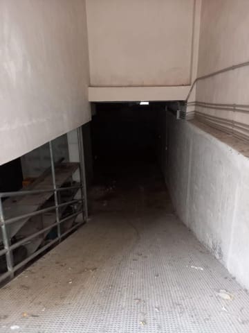 Garage till salu i Elche / Elx - 65 000 € (Ref: 9295040)