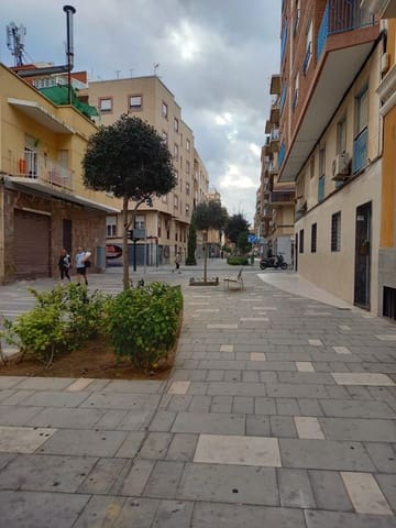 Garage till salu i Elche / Elx - 65 000 € (Ref: 9295040)