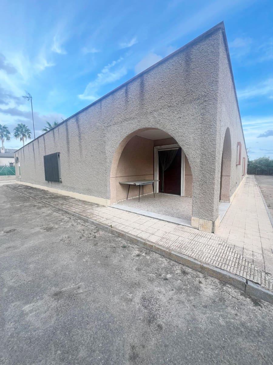 4 soverom Villa til salgs i Matola med svømmebasseng - € 290 000 (Ref: 9341343)