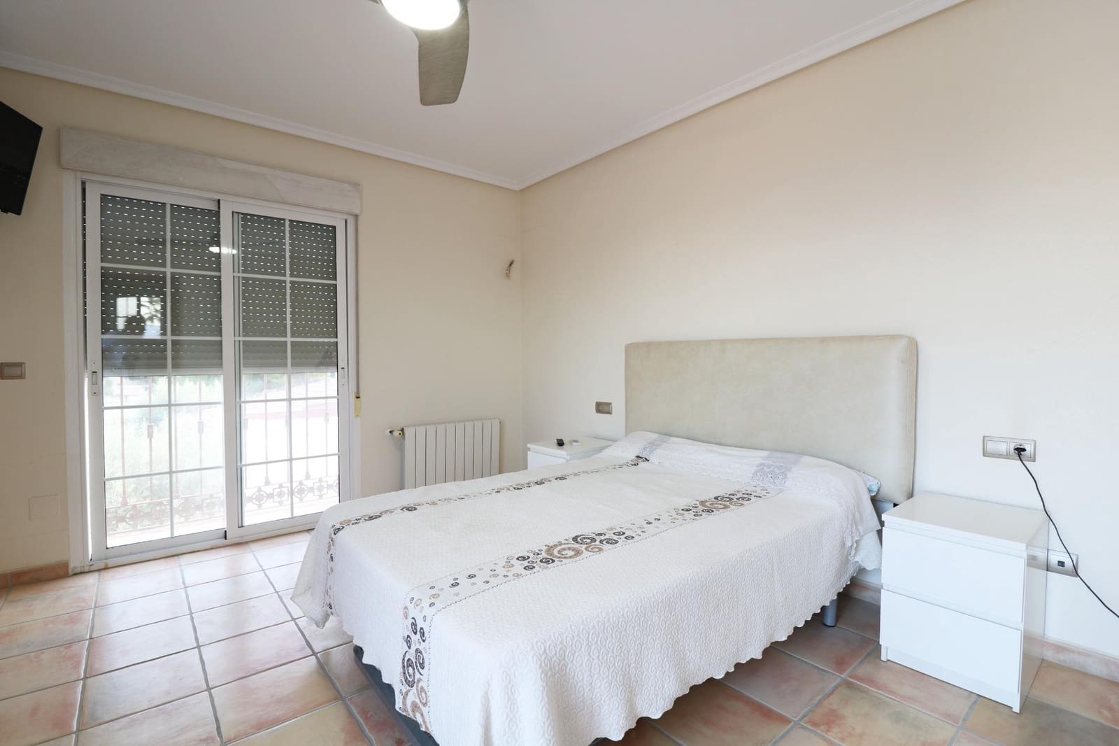 4 sovrum Villa till salu i Catral med pool - 389 000 € (Ref: 9341344)