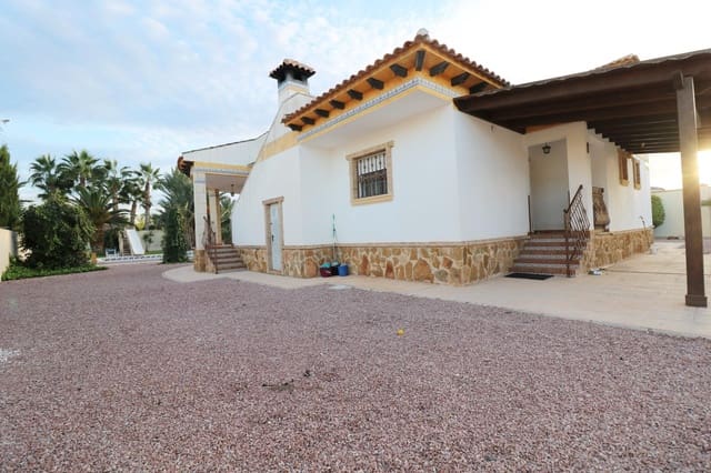 4 sovrum Villa till salu i Catral med pool - 389 000 € (Ref: 9341344)