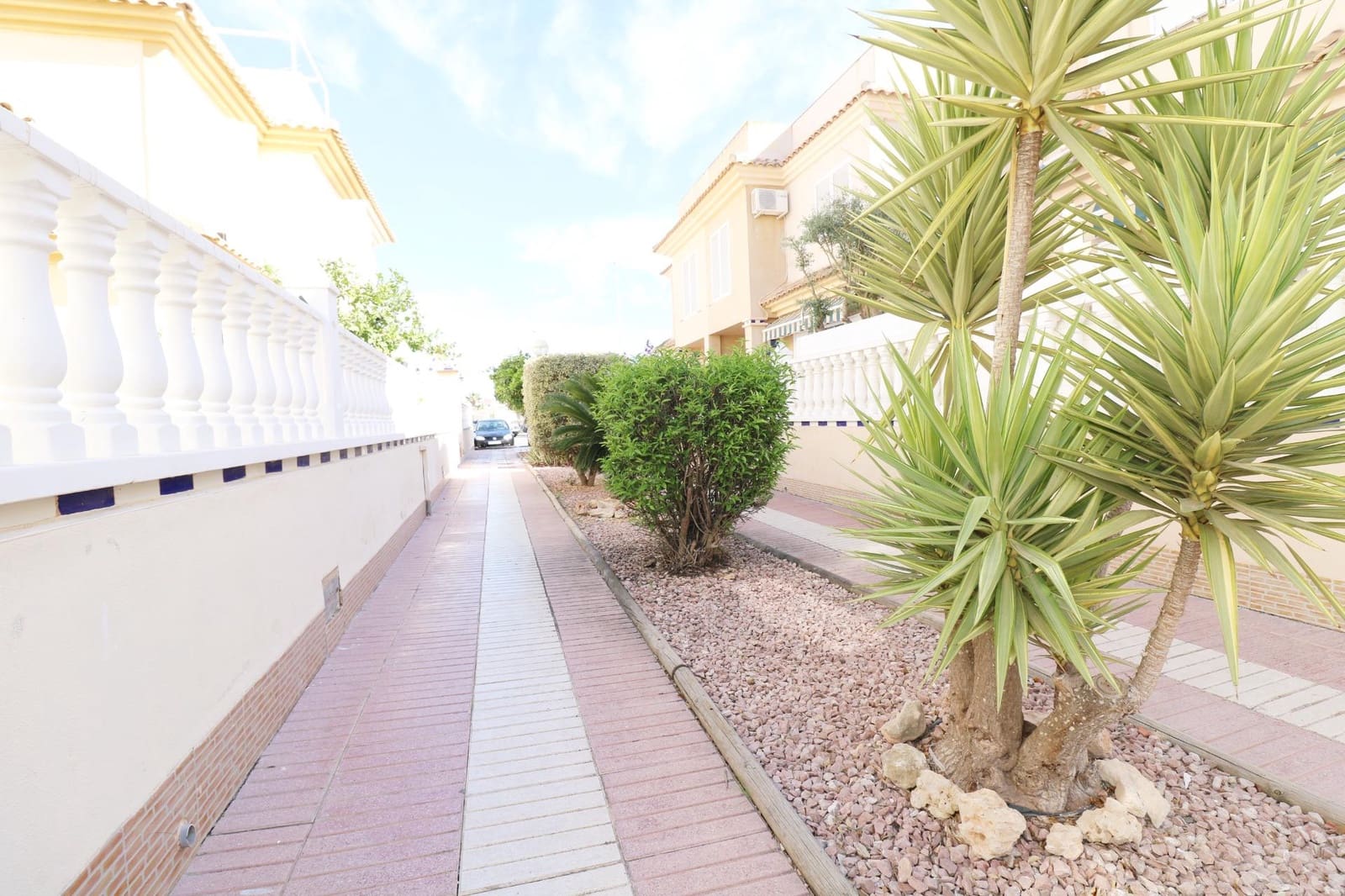 4 sypialnia Bungalow na sprzedaż w Gran Alacant z basenem garażem - 349 000 € (Ref: 9341345)