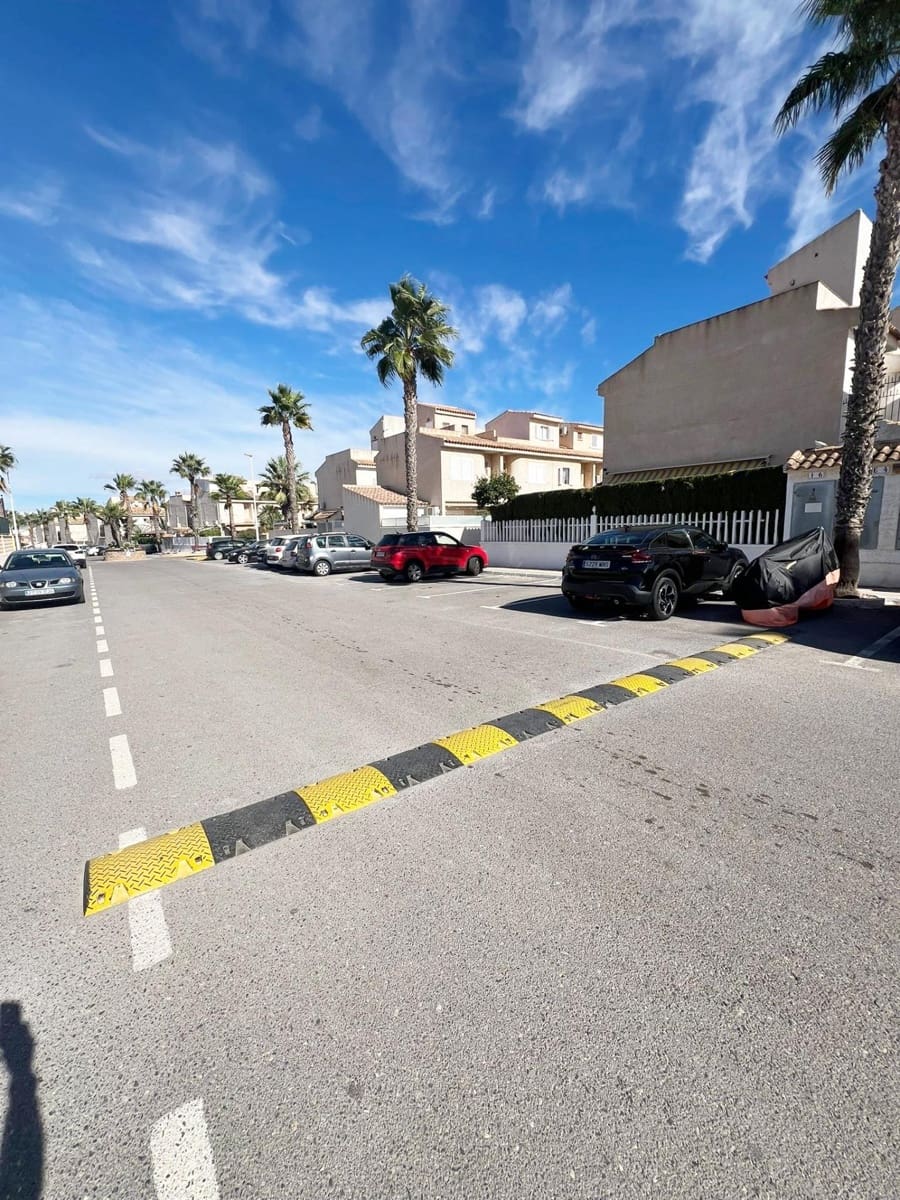 4 soveværelse Bungalow til salg i Gran Alacant med swimmingpool garage - € 349.000 (Ref: 9341347)