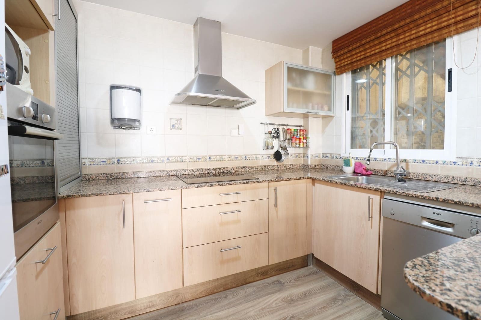 4 soveværelse Bungalow til salg i Gran Alacant med swimmingpool garage - € 349.000 (Ref: 9341347)