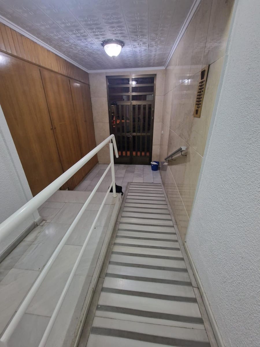 4 chambre Appartement à vendre à Elche / Elx - 168 999 € (Ref: 9347490)