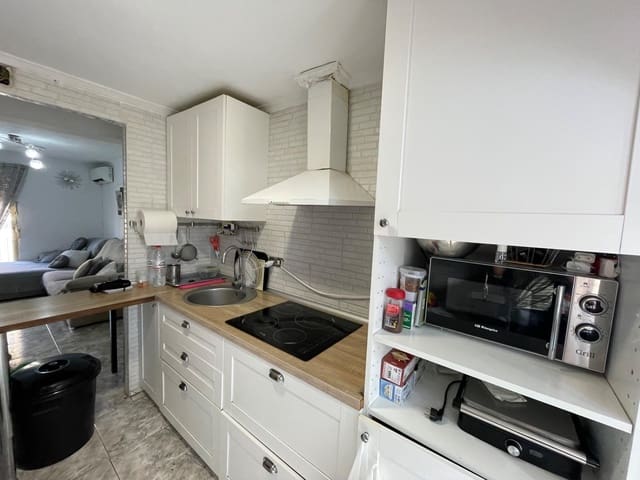 3 makuuhuone Asunto myytävänä paikassa Elche / Elx - 95 000 € (Ref: 9391063)