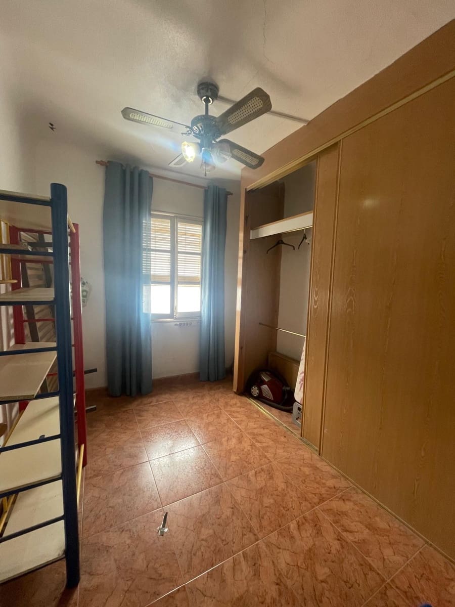 4 bedroom Flat for sale in Elche / Elx - € 93,999 (Ref: 9391064)