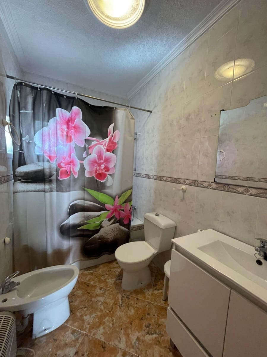 Chalet de 5 habitaciones en Elche / Elx en venta con piscina - 345.000 € (Ref: 9398636)