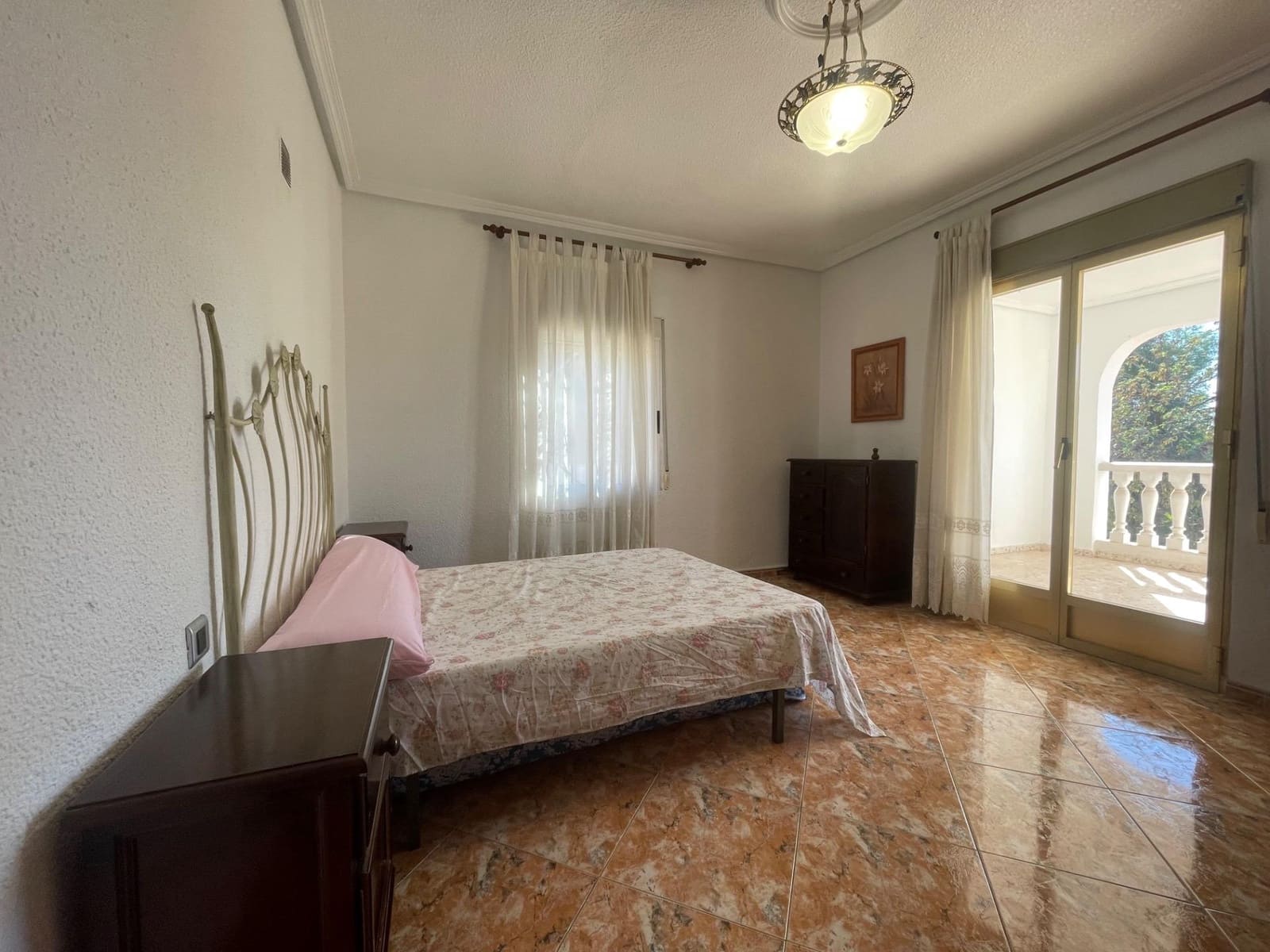 Chalet de 5 habitaciones en Elche / Elx en venta con piscina - 345.000 € (Ref: 9398636)