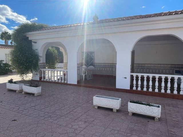 Chalet de 5 habitaciones en Elche / Elx en venta con piscina - 345.000 € (Ref: 9398636)