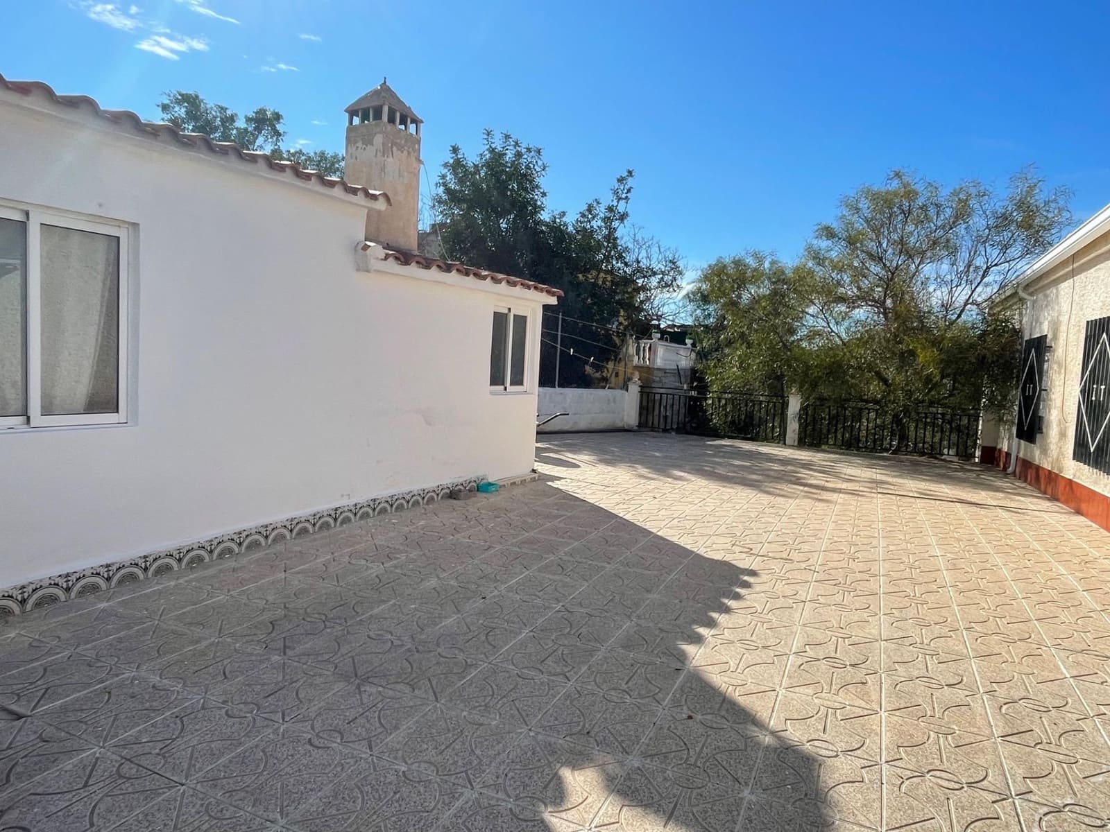 Chalet de 5 habitaciones en Elche / Elx en venta con piscina - 345.000 € (Ref: 9398636)