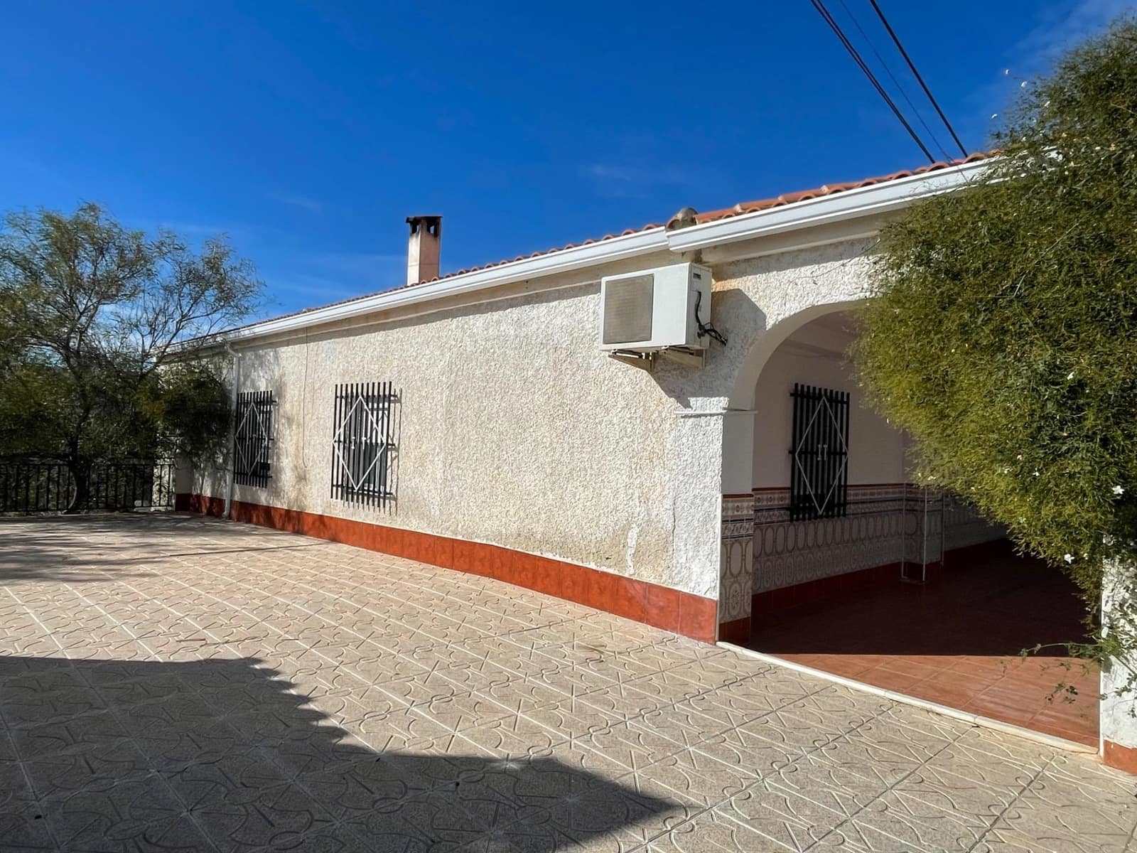 Chalet de 5 habitaciones en Elche / Elx en venta con piscina - 345.000 € (Ref: 9398636)