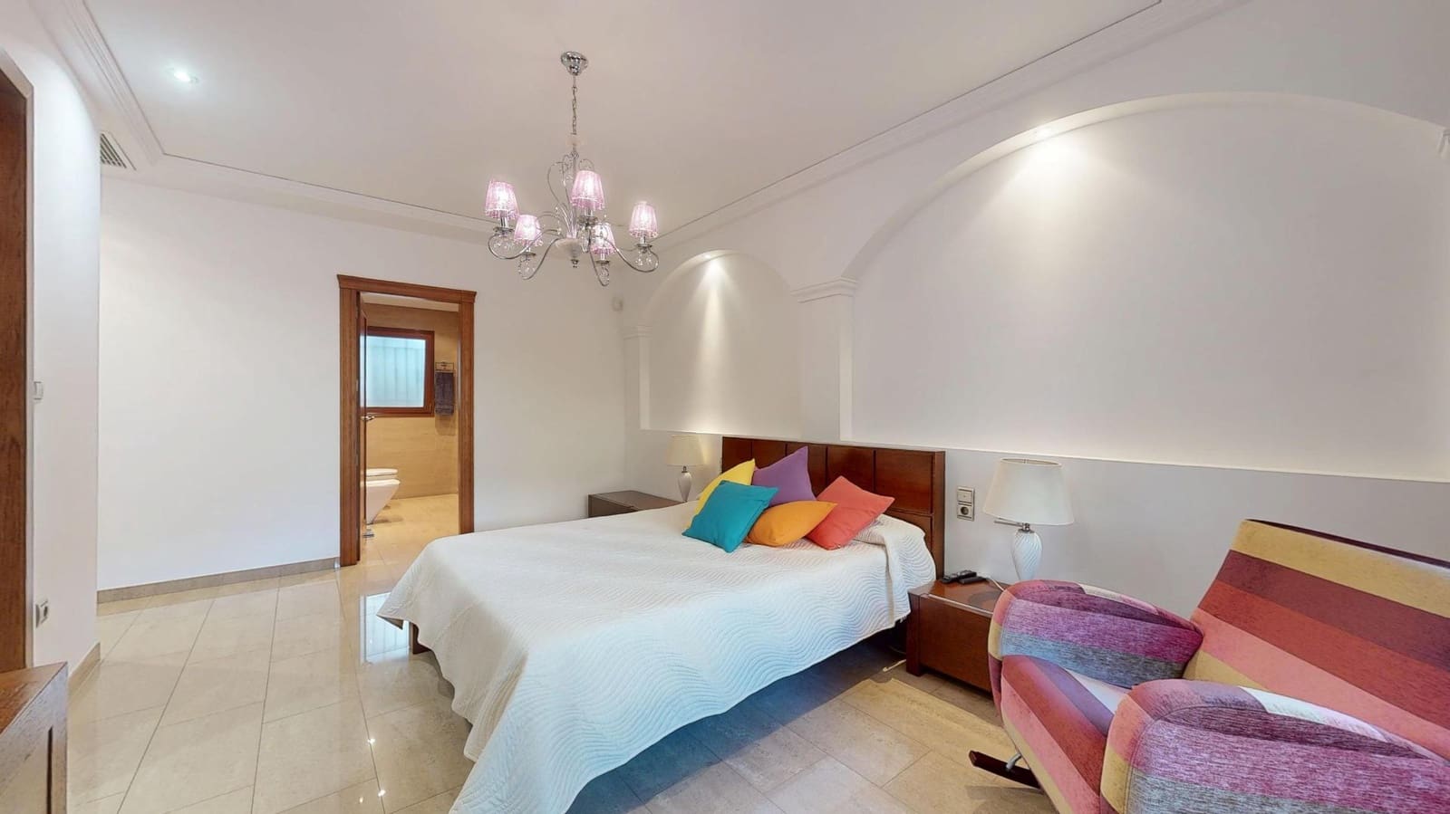 8 soverom Villa til salgs i Elche / Elx med svømmebasseng garasje - € 1 200 000 (Ref: 9403526)