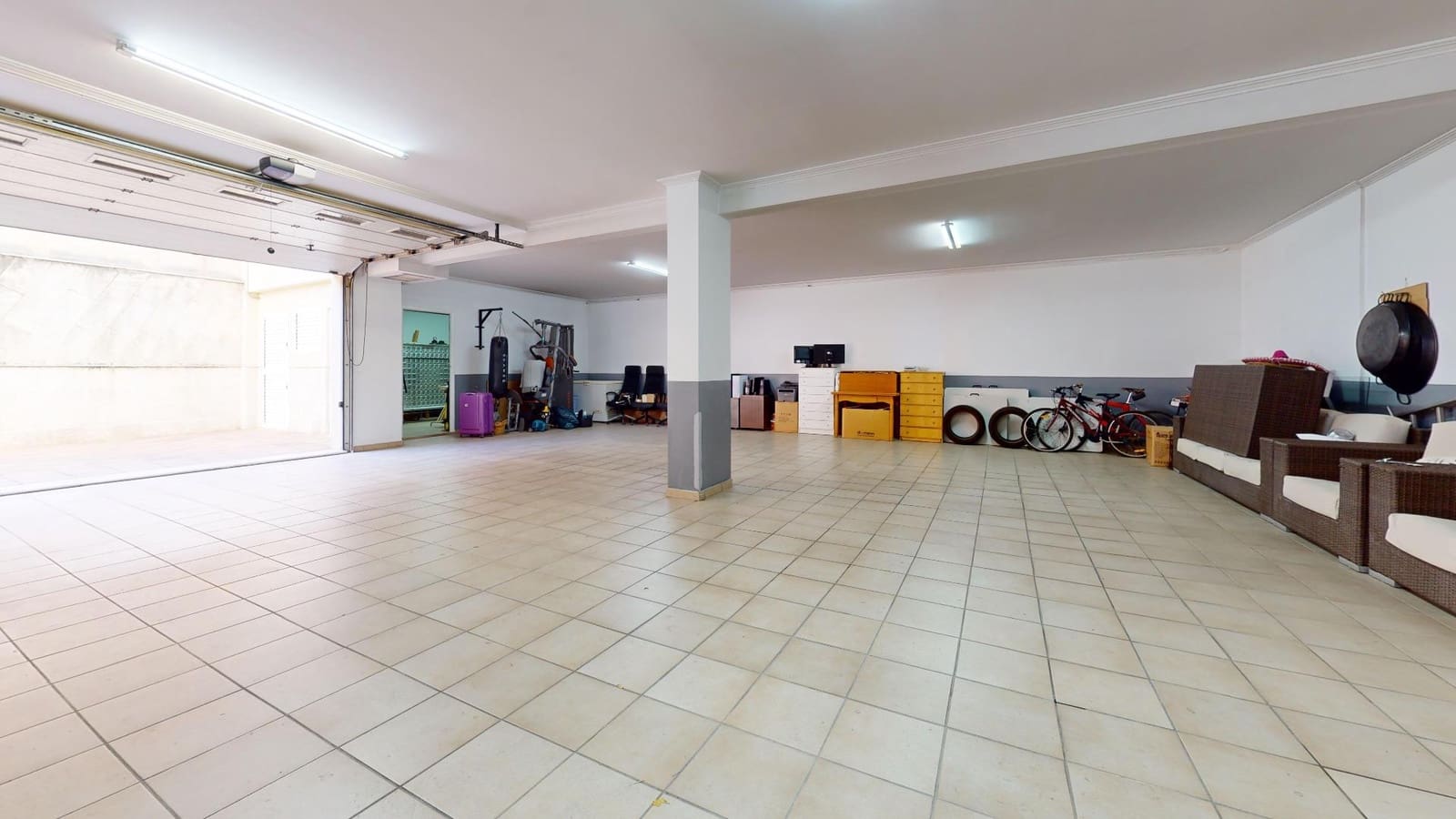 8 soverom Villa til salgs i Elche / Elx med svømmebasseng garasje - € 1 200 000 (Ref: 9403526)