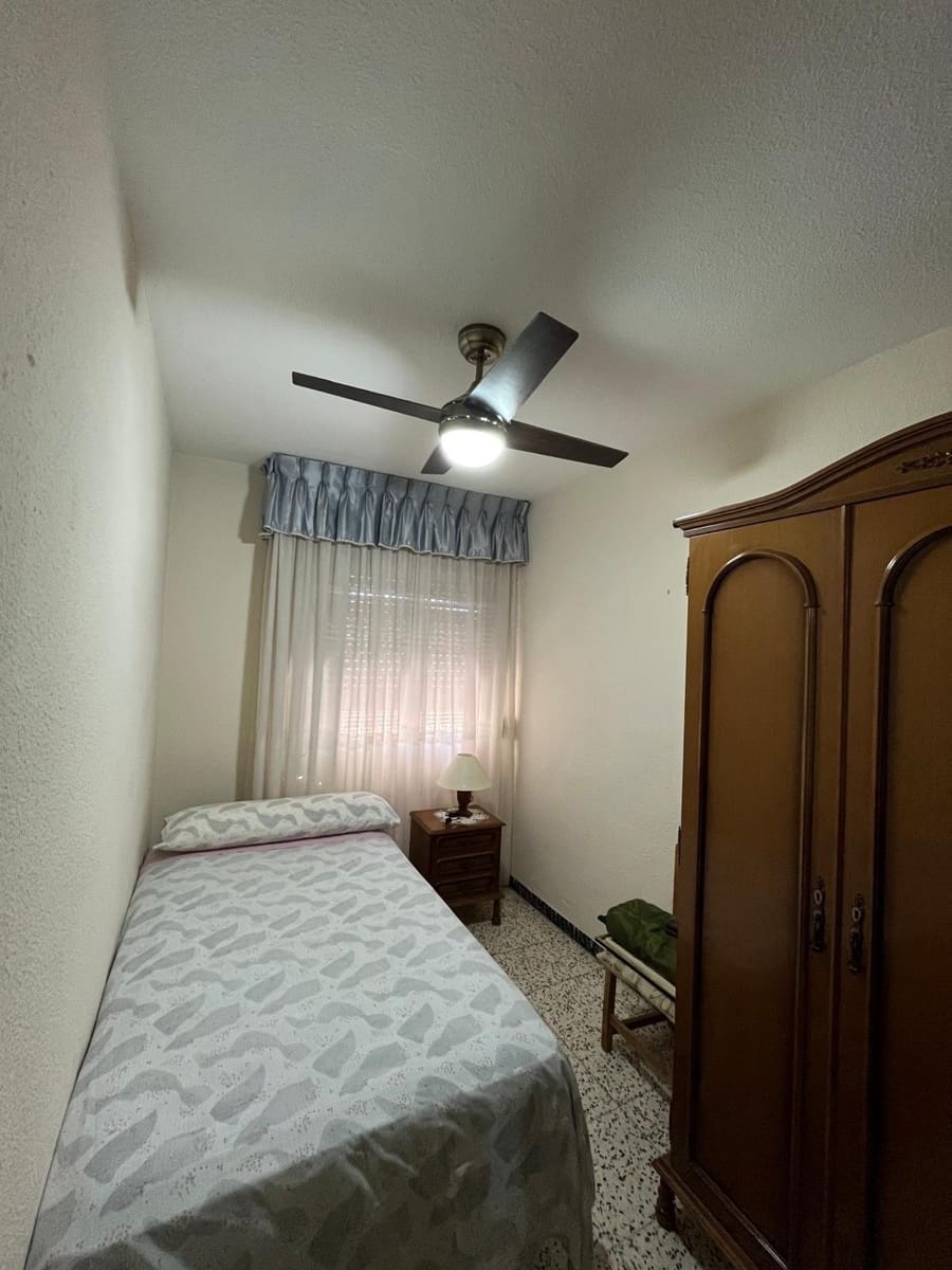 3 bedroom Flat for sale in Elche / Elx - € 119,900 (Ref: 9431158)