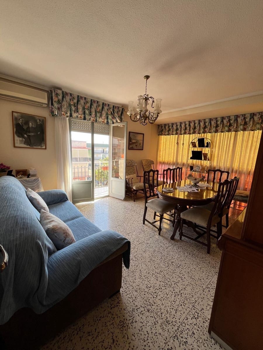 3 bedroom Flat for sale in Elche / Elx - € 119,900 (Ref: 9431158)