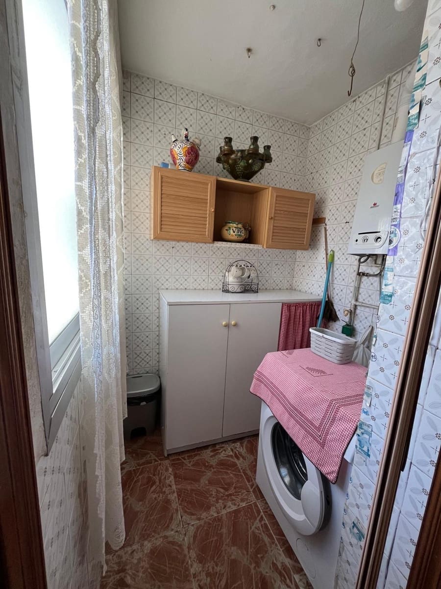 3 bedroom Flat for sale in Elche / Elx - € 119,900 (Ref: 9431158)