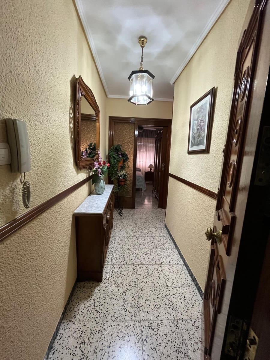 3 bedroom Flat for sale in Elche / Elx - € 119,900 (Ref: 9431158)