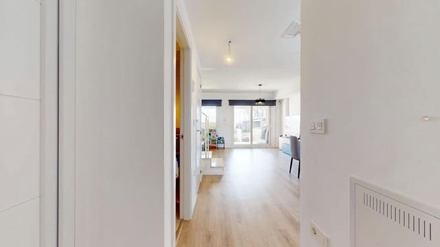 3 soverom Rekkehus til salgs i Monforte del Cid med svømmebasseng - € 311 000 (Ref: 9446513)