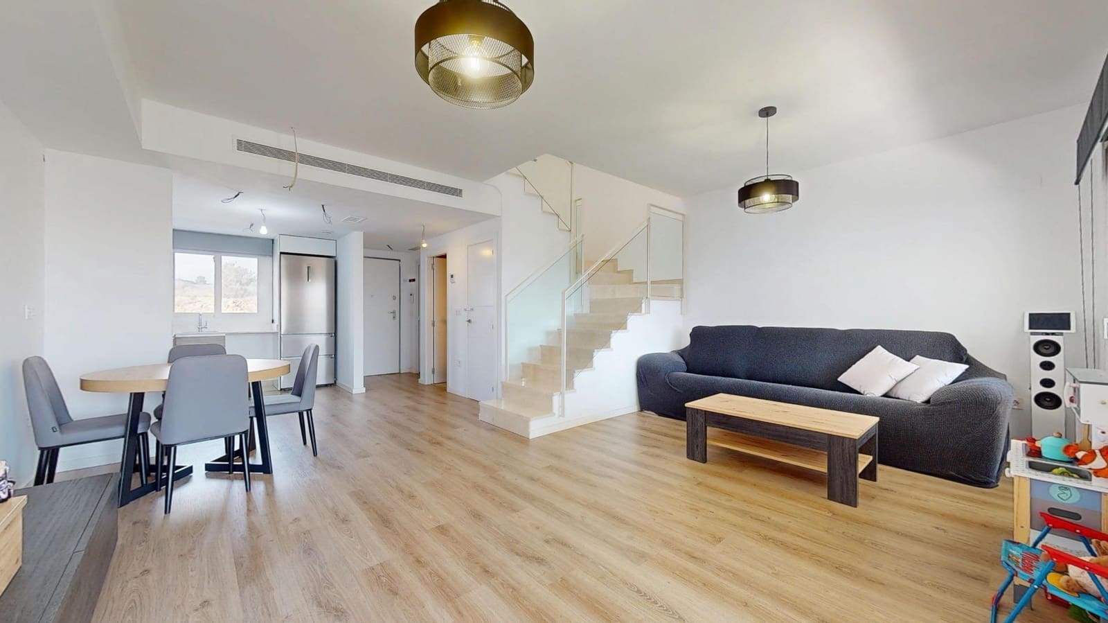 3 chambre Villa/Maison Mitoyenne à vendre à Monforte del Cid avec piscine - 311 000 € (Ref: 9446513)