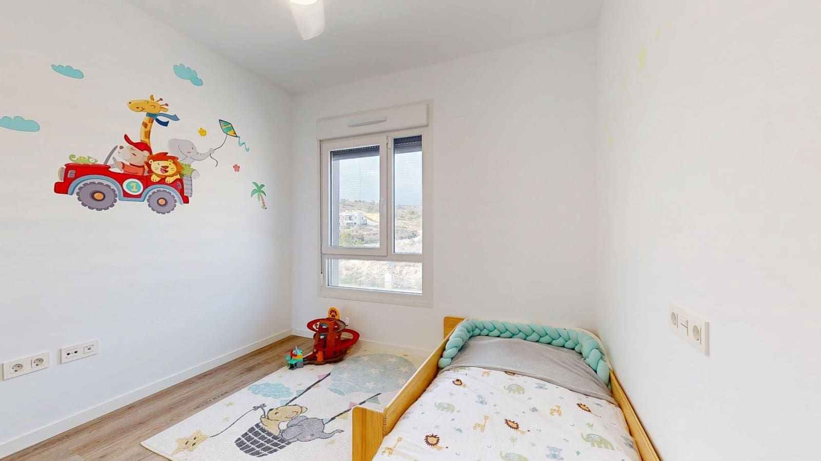 3 chambre Villa/Maison Mitoyenne à vendre à Monforte del Cid avec piscine - 311 000 € (Ref: 9446513)