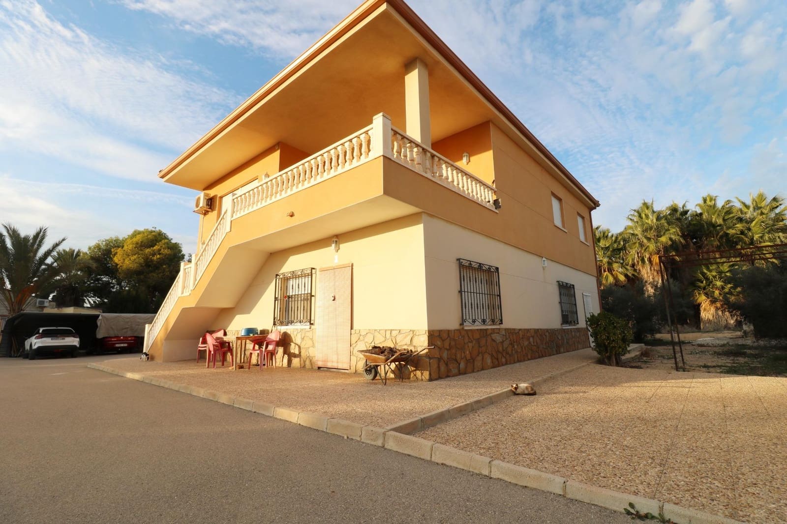 Chalet de 5 habitaciones en Elche / Elx en venta - 380.000 € (Ref: 9446514)