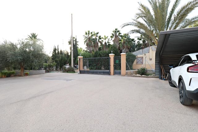 Chalet de 5 habitaciones en Elche / Elx en venta - 380.000 € (Ref: 9446514)