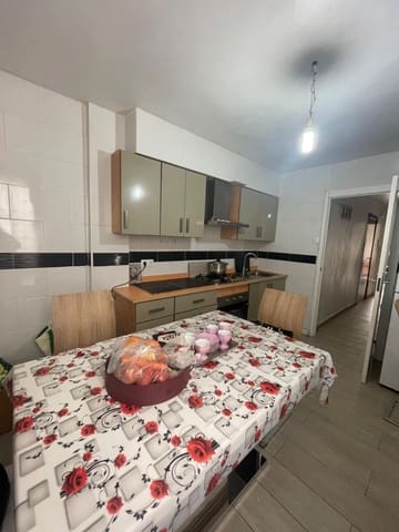 3 soveværelse Lejlighed til salg i Centro, Elche / Elx - € 95.000 (Ref: 9450362)