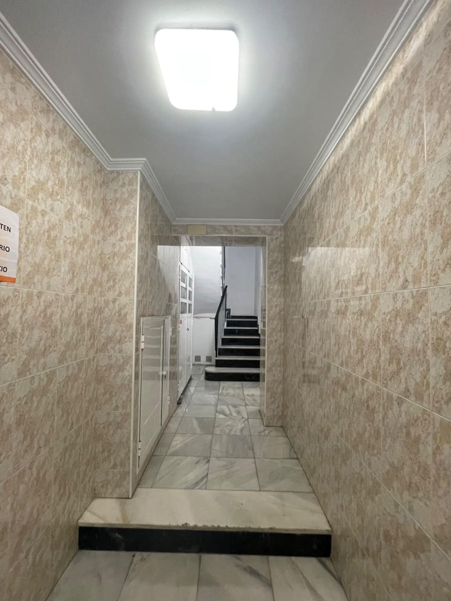 3 sypialnia Mieszkanie na sprzedaż w Elche / Elx - 95 000 € (Ref: 9450362)