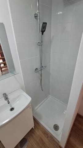 1 quarto Loft para arrendar em Elche / Elx - 500 € (Ref: 9456468)